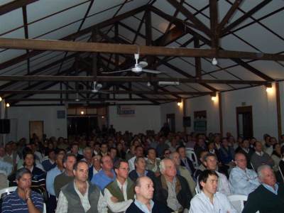 Charla Abril 2008